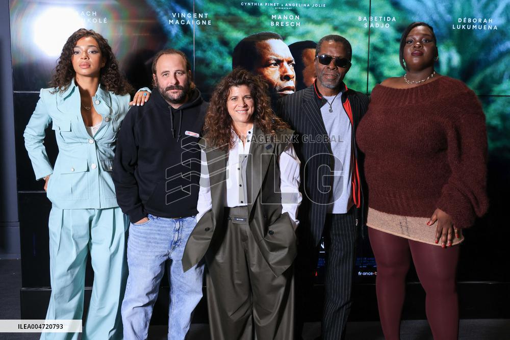 Muganga Premiere - Paris