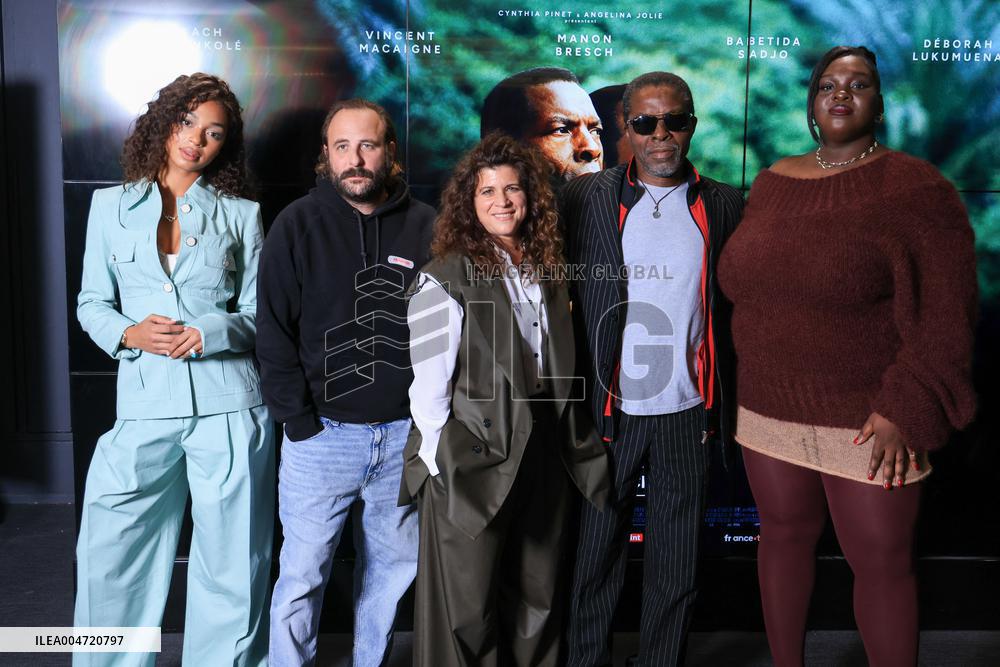 Muganga Premiere - Paris