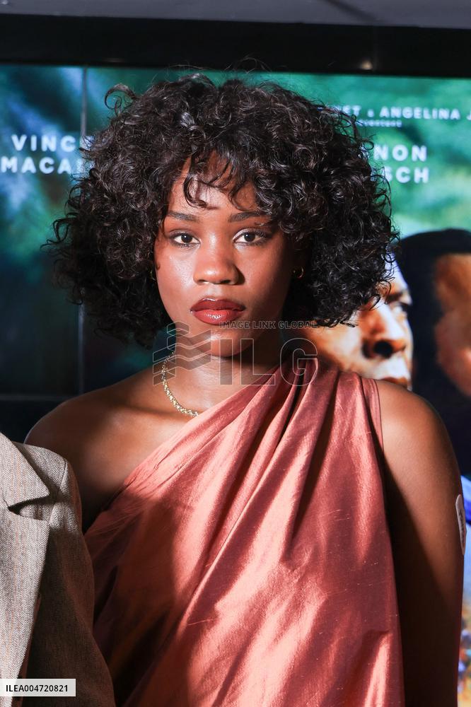 Muganga Premiere - Paris