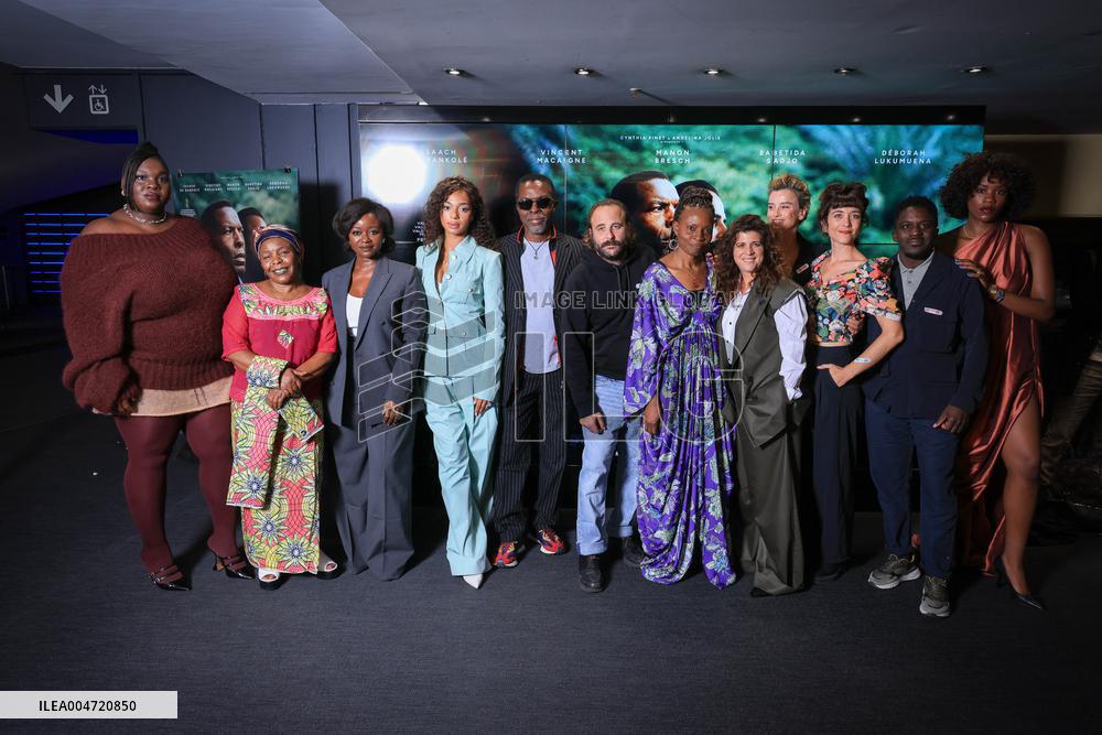 Muganga Premiere - Paris