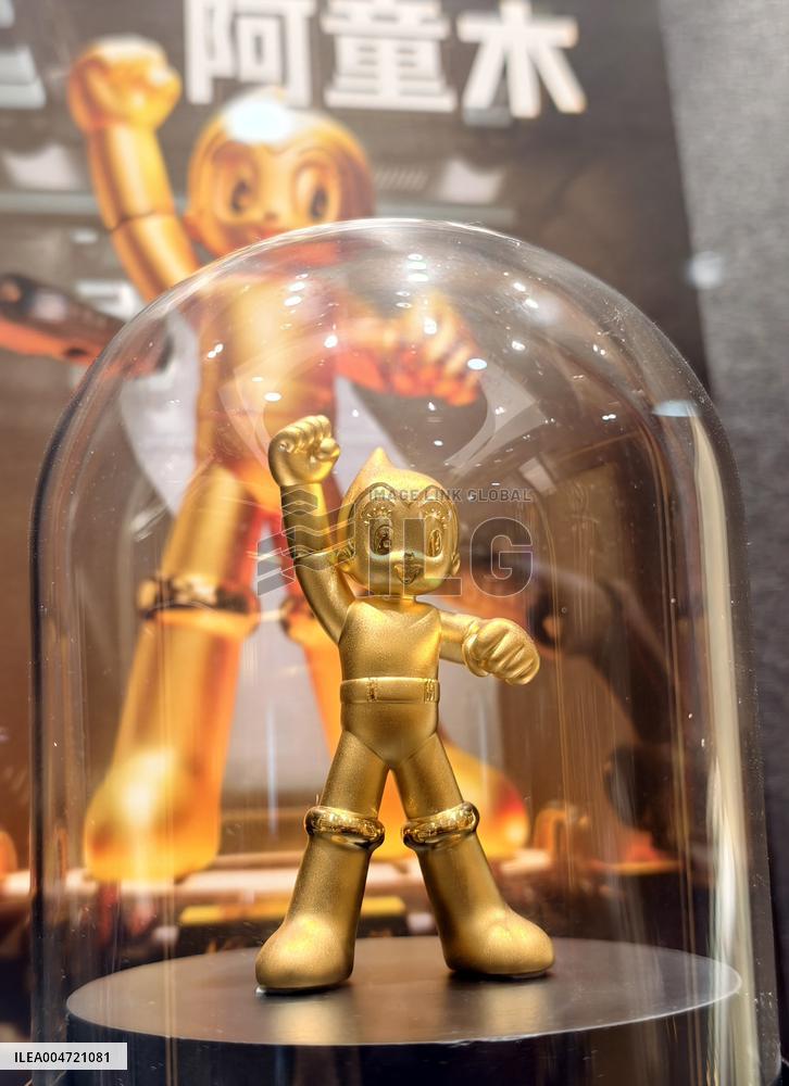 International Gold Prices and Goods Economy