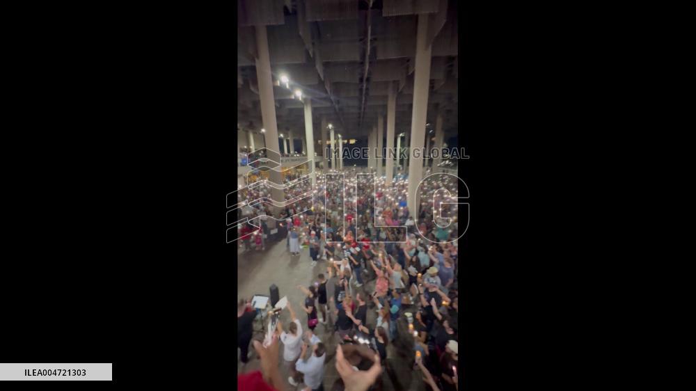 US: Candlelight Vigil at UTSA Honors Charlie Kirk