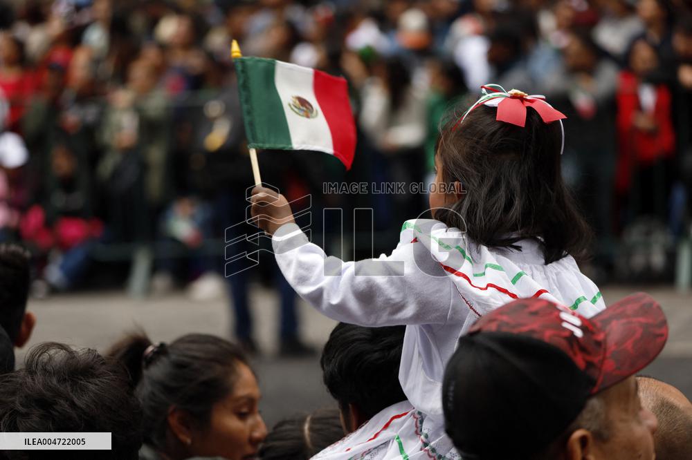 Military Parade For The 215th Anniversary Of Mexican Independence Day - Mexico