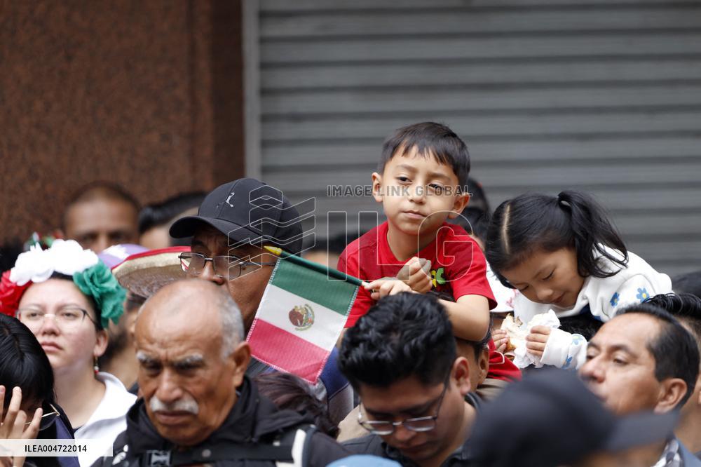 Military Parade For The 215th Anniversary Of Mexican Independence Day - Mexico
