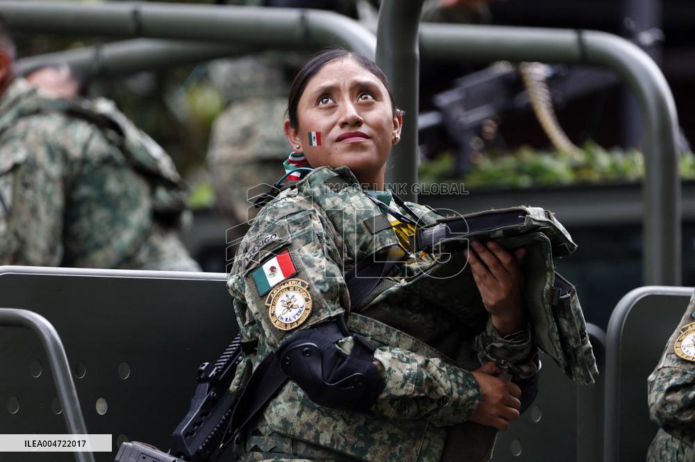Military Parade For The 215th Anniversary Of Mexican Independence Day - Mexico