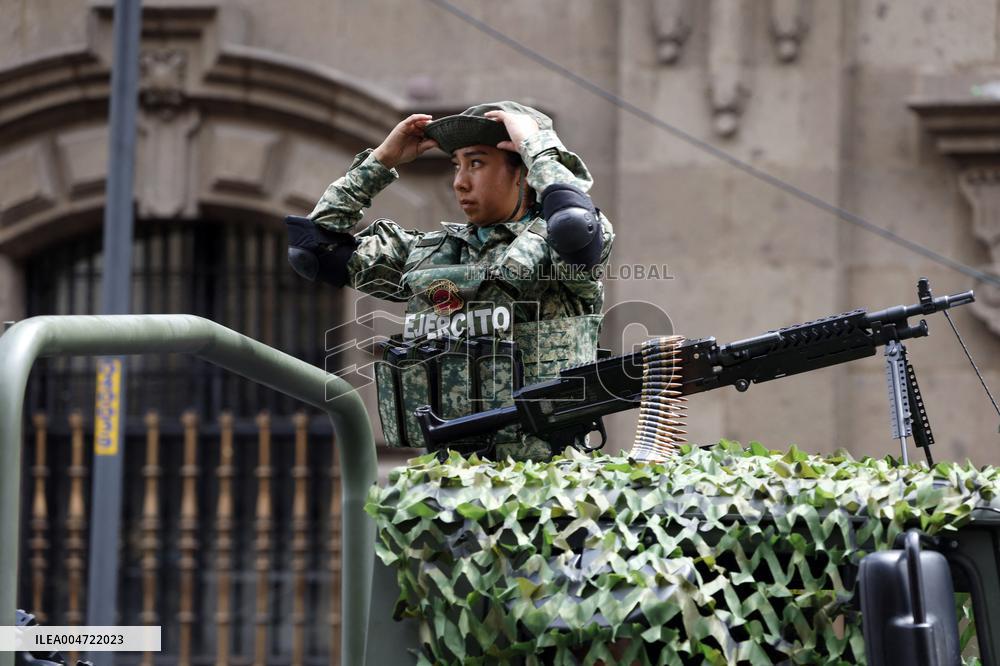 Military Parade For The 215th Anniversary Of Mexican Independence Day - Mexico