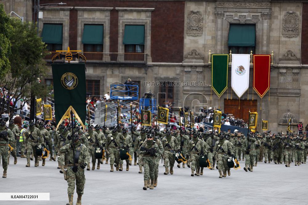 Military Parade For The 215th Anniversary Of Mexican Independence Day - Mexico