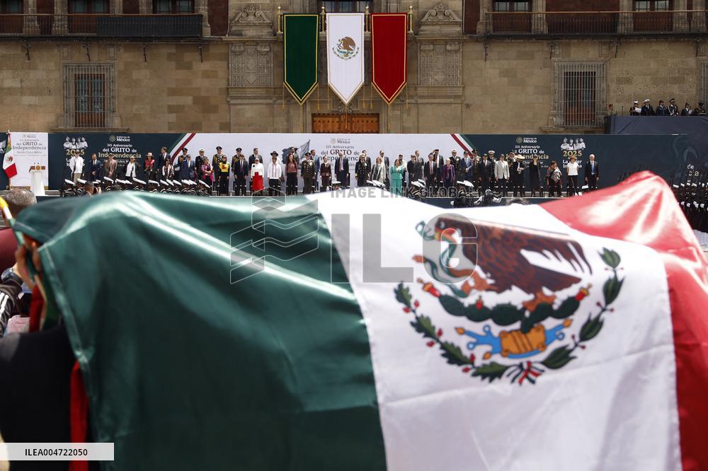 Military Parade For The 215th Anniversary Of Mexican Independence Day - Mexico