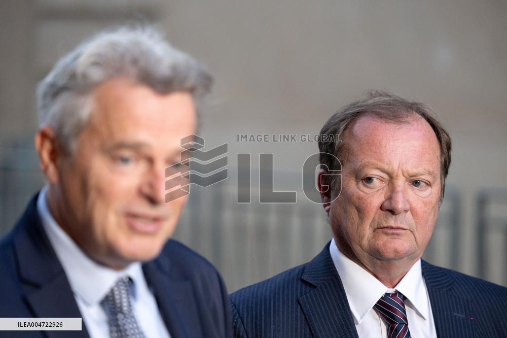 French PM Meets With Communiste Party - Paris AJ