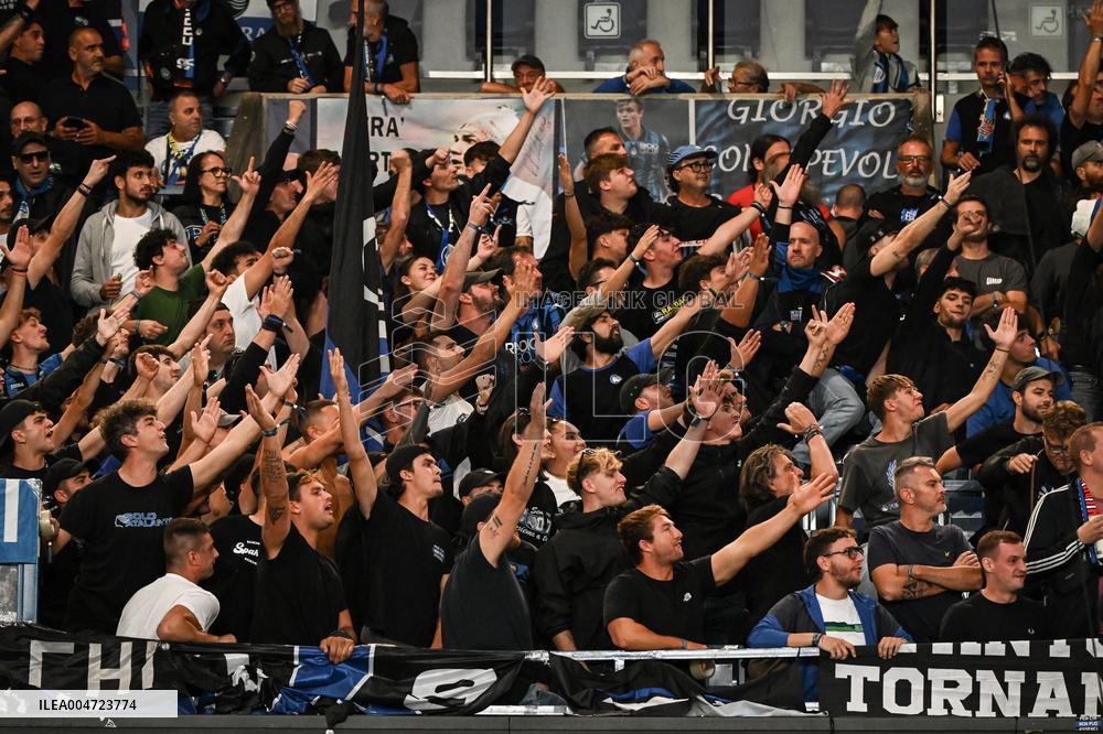 Champions League PSG vs Atalanta BC- Supporters - FA