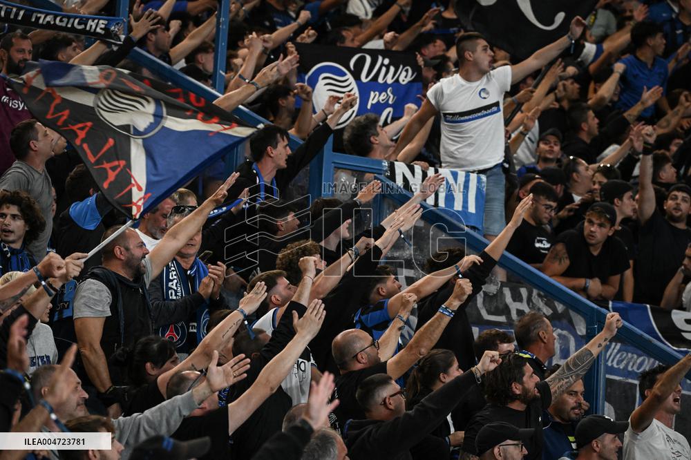 Champions League PSG vs Atalanta BC- Supporters - FA