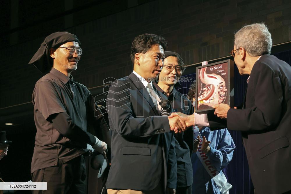 Ig Nobel prize ceremony