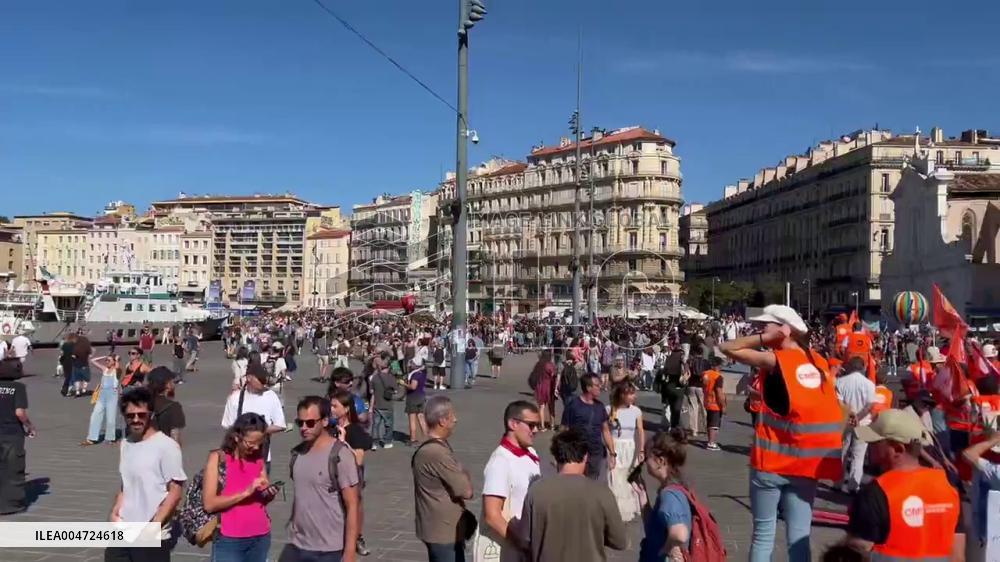 France: Hundreds of Thousands Join Nationwide Protests Over Austerity Budget 5