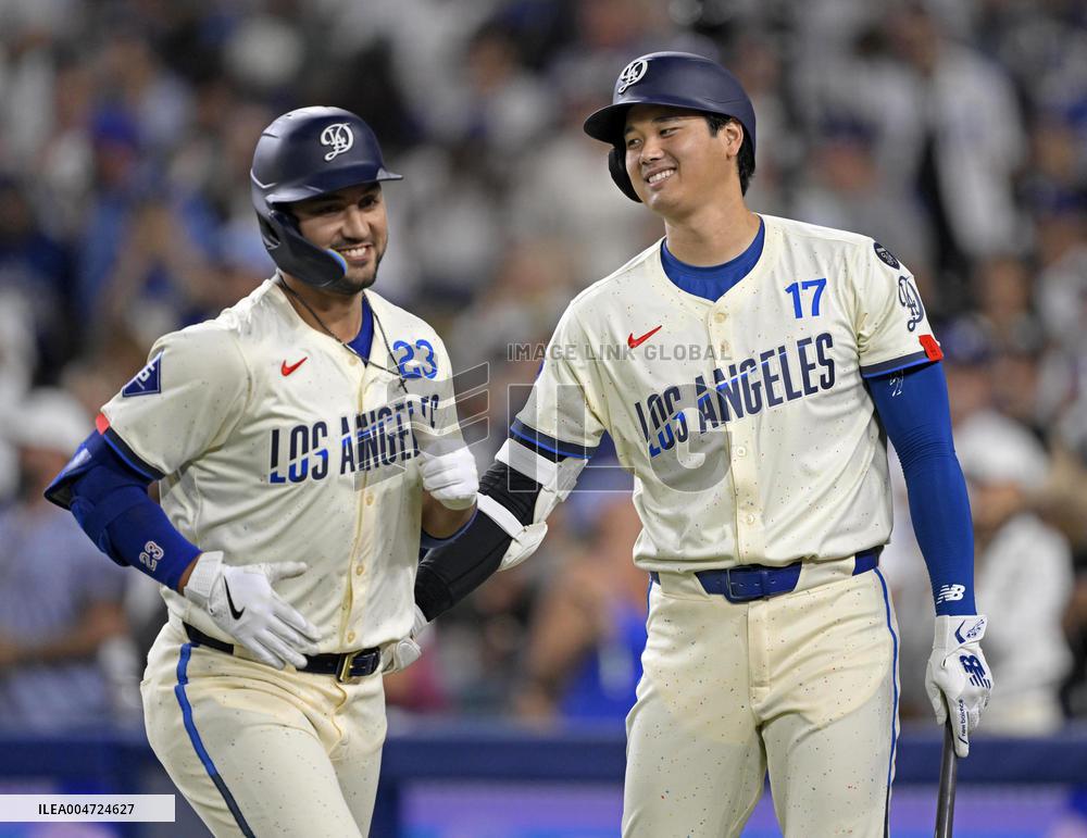 Baseball: Giants vs. Dodgers