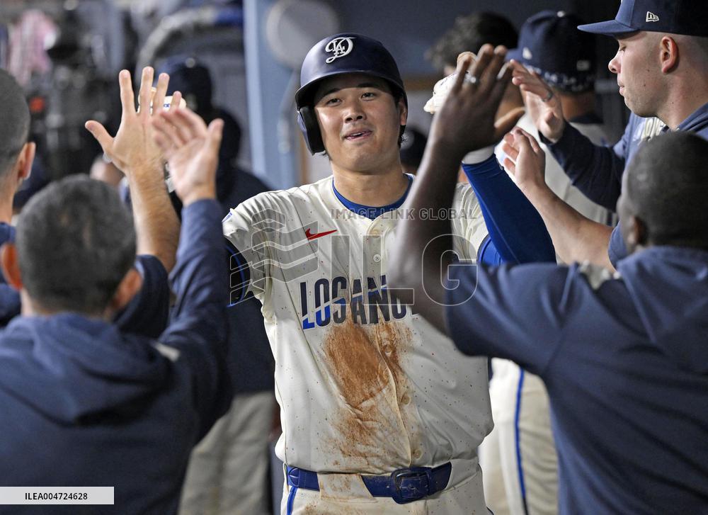 Baseball: Giants vs. Dodgers