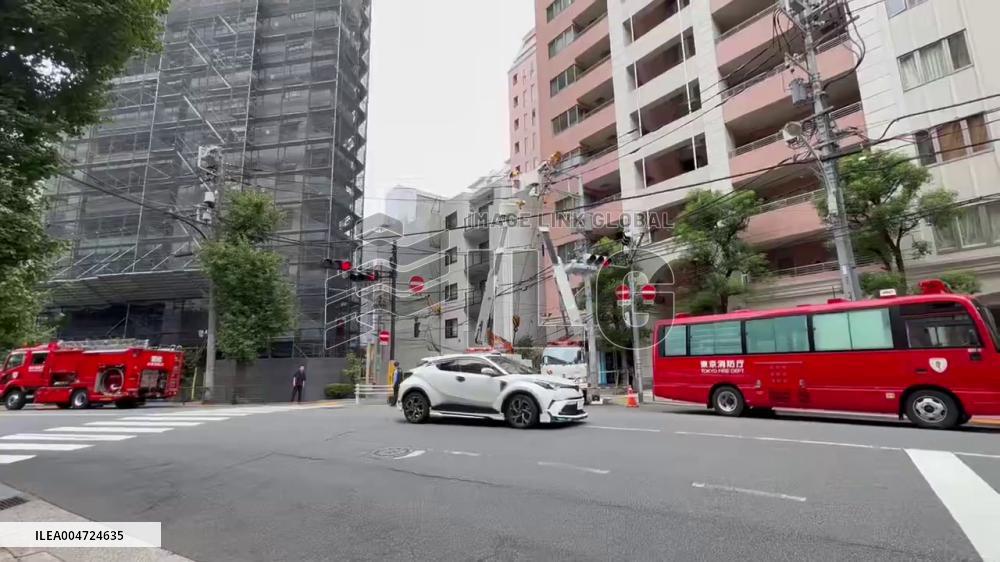 Japan: Crane Collapses at Tokyo Demolition Site, Causes Power Outage