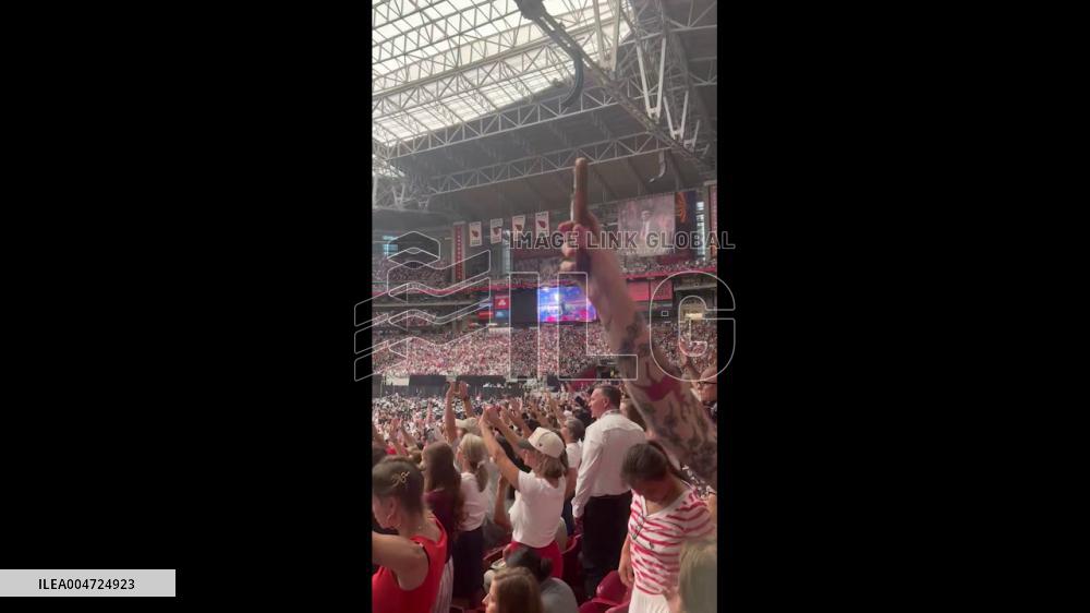 US: Thousands Attend Charlie Kirk Memorial Service in Glendale, AZ