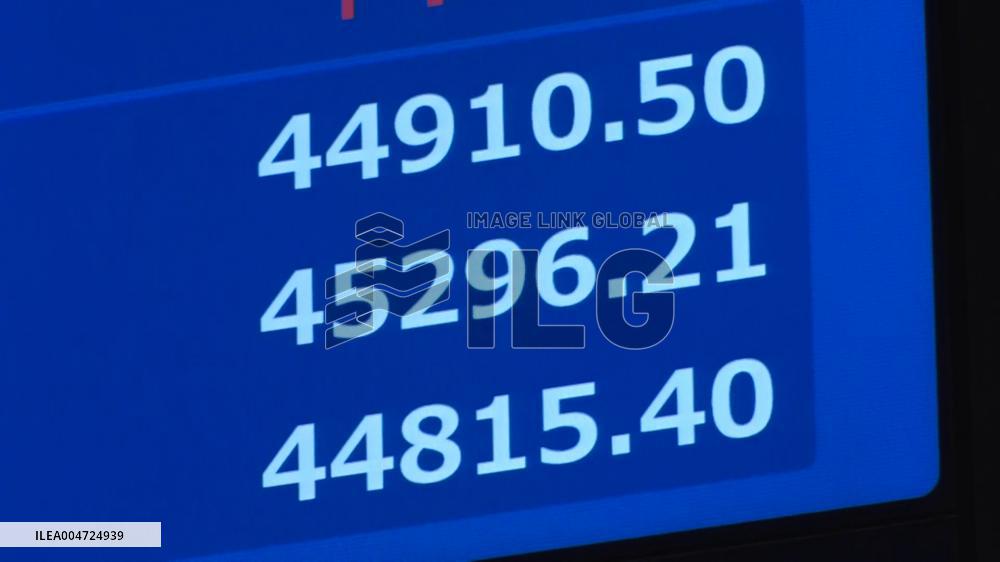 Nikkei index hits new closing high