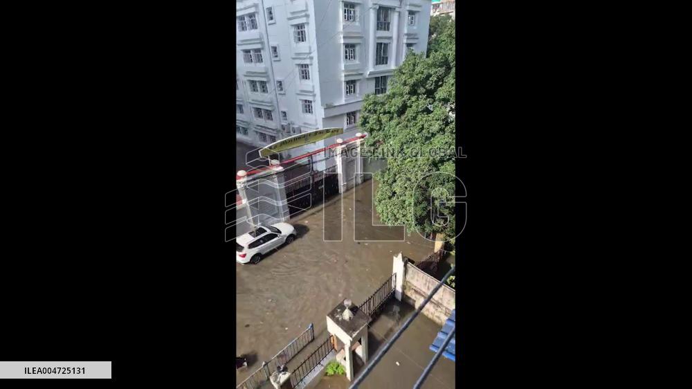 India: At Least 10 Dead in Widespread Flooding in Kolkata 2