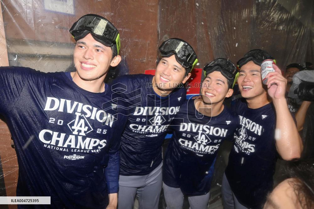 Baseball: Dodgers clinch NL West title