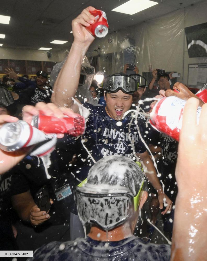 Baseball: Dodgers clinch NL West title