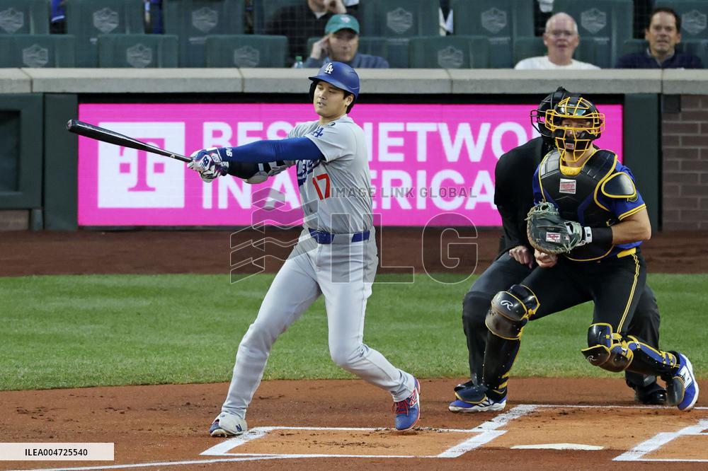Baseball: Dodgers vs. Mariners