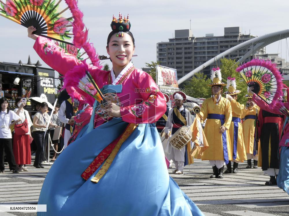 Festival to promote Japan-S. Korea interchanges