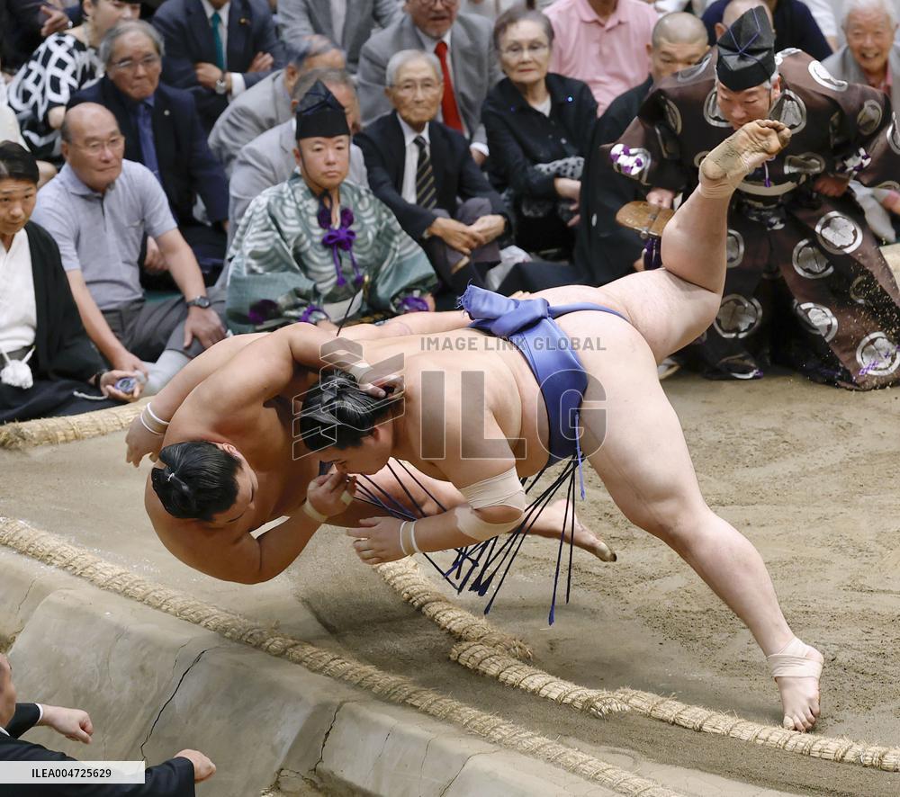 Autumn Grand Sumo Tournament