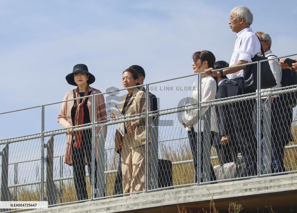 Tokyo Gov. Koike visits Osaka expo