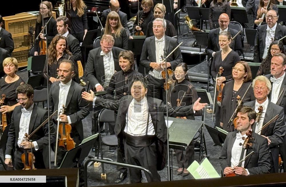 Japan's Yoneda wins conductor contest in France