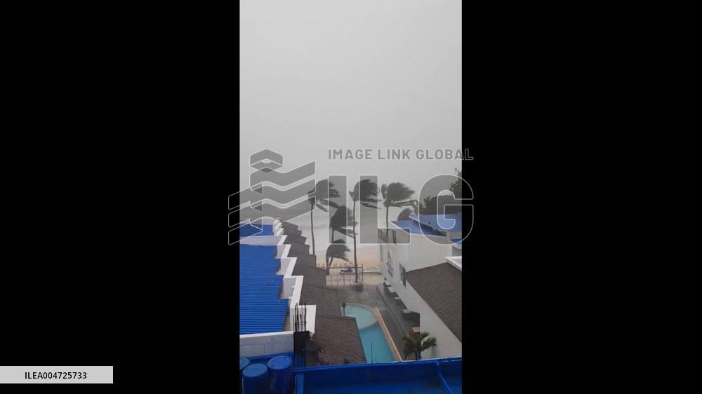 Philippines: Typhoon Bualoi Batters Luzon and Visayas With Gusty Winds and Heavy Rainfall 4