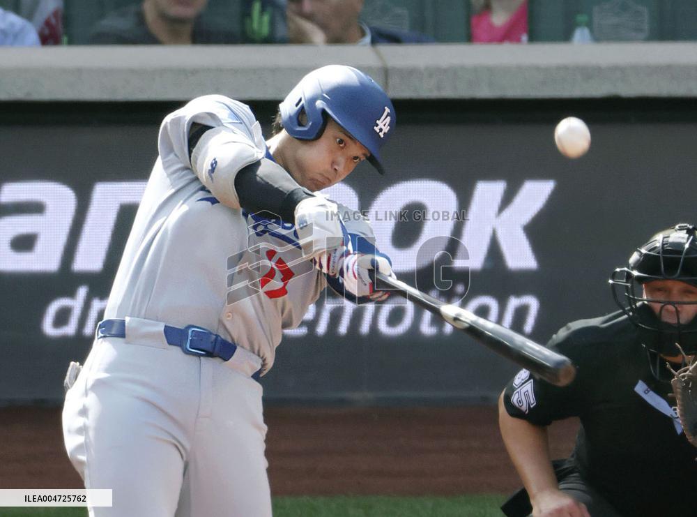 Baseball: Dodgers vs. Mariners