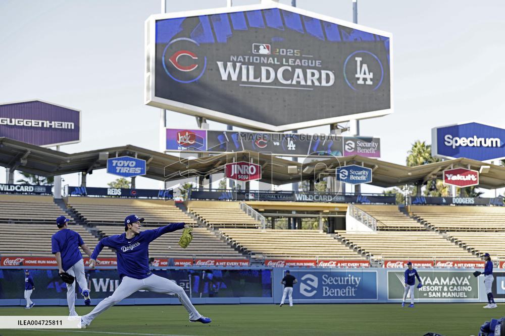 Baseball: Wild Card Series between Reds and Dodgers