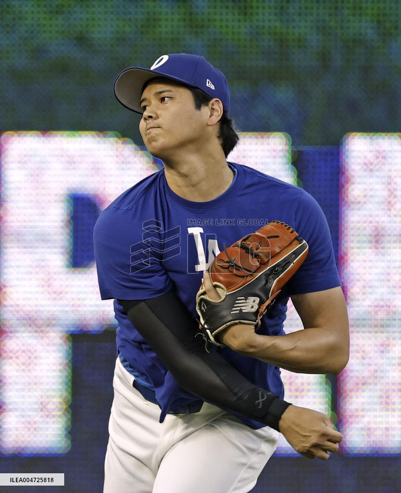 Baseball: Wild Card Series between Reds and Dodgers