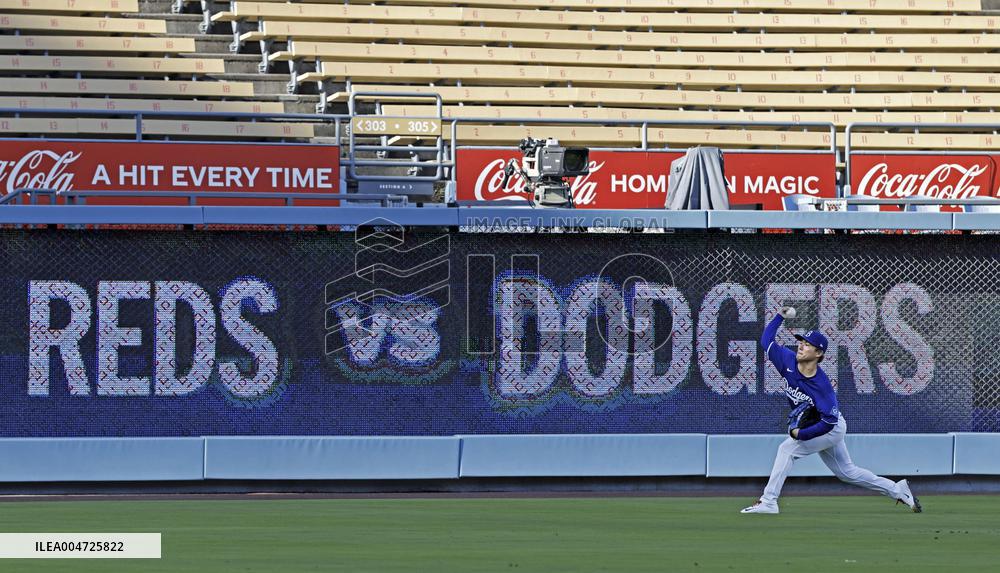 Baseball: Wild Card Series between Reds and Dodgers
