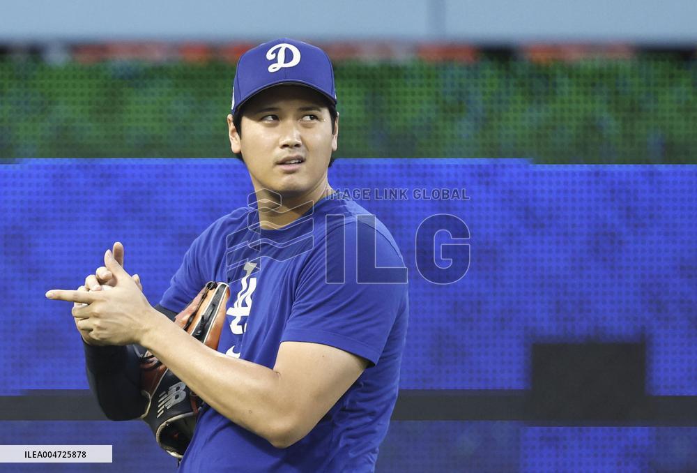 Baseball: Wild Card Series between Reds and Dodgers