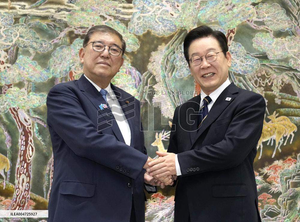Japan PM Ishiba visits S. Korea