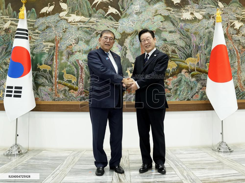 Japan PM Ishiba visits S. Korea