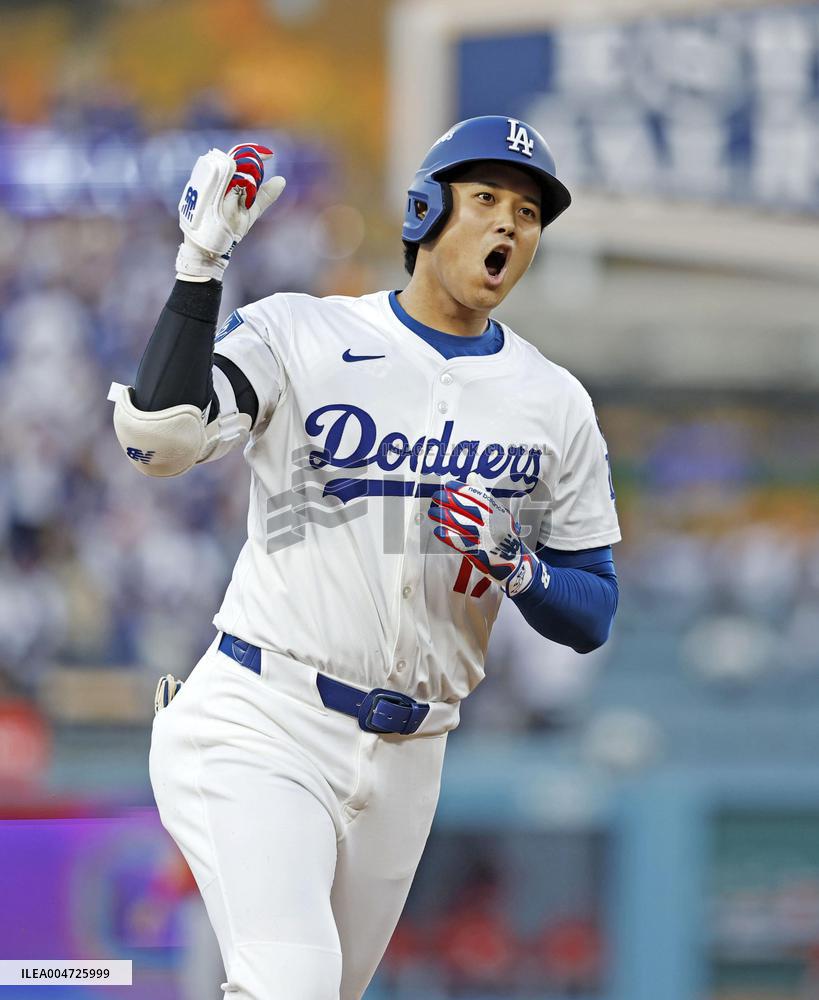 Baseball: Wild Card Series between Reds and Dodgers