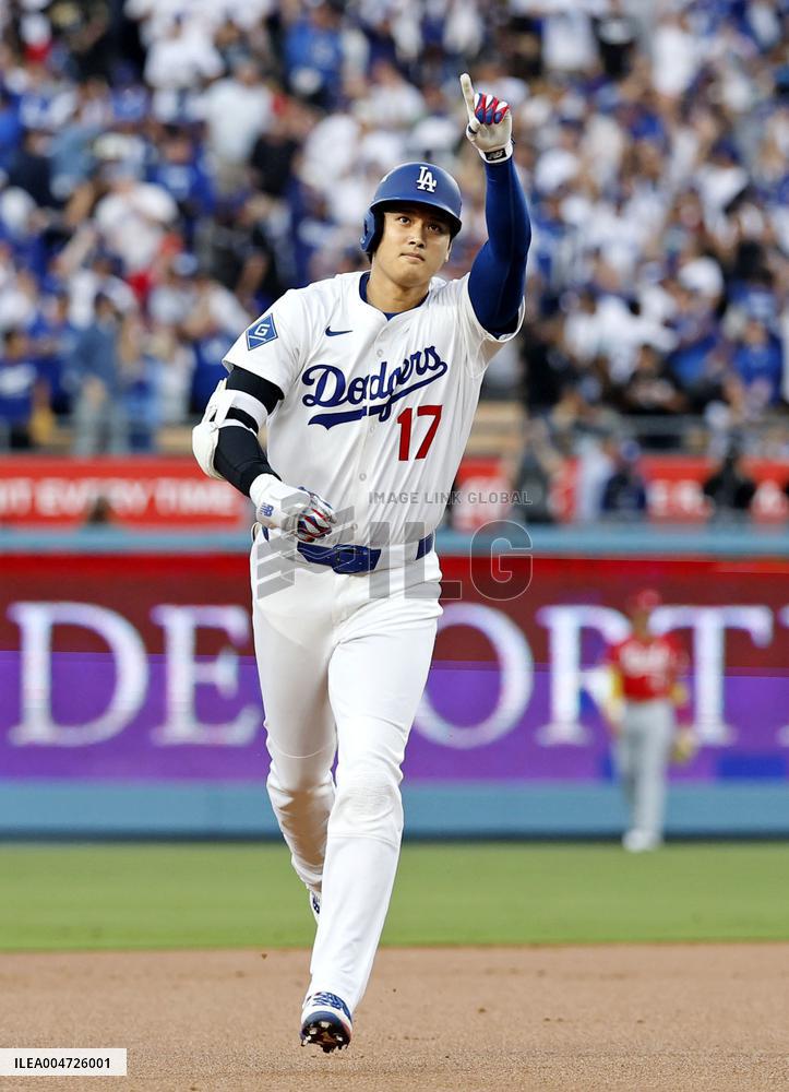 Baseball: Wild Card Series between Reds and Dodgers