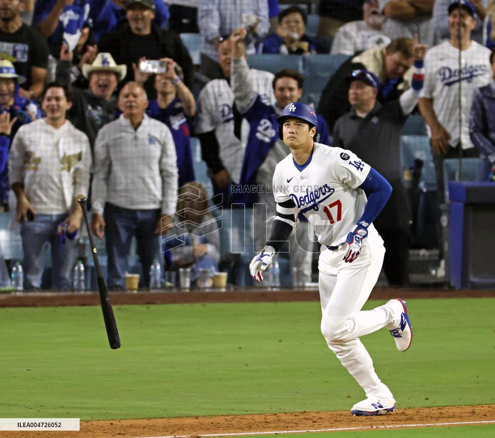 Baseball: Wild Card Series between Reds and Dodgers