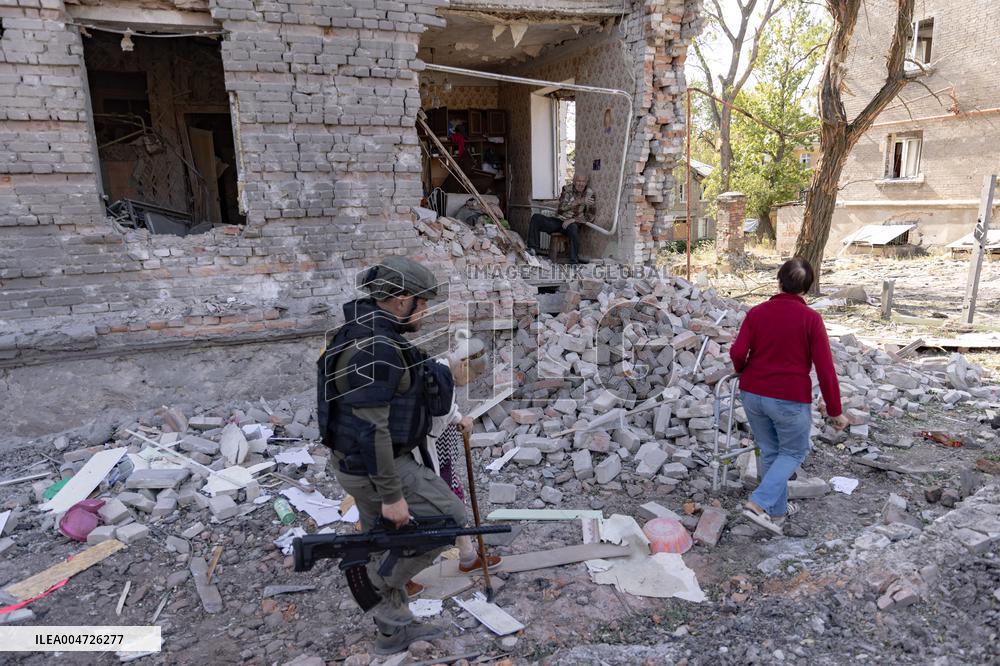 Ukraine War Civilians Evacuation - Kostyantynivka