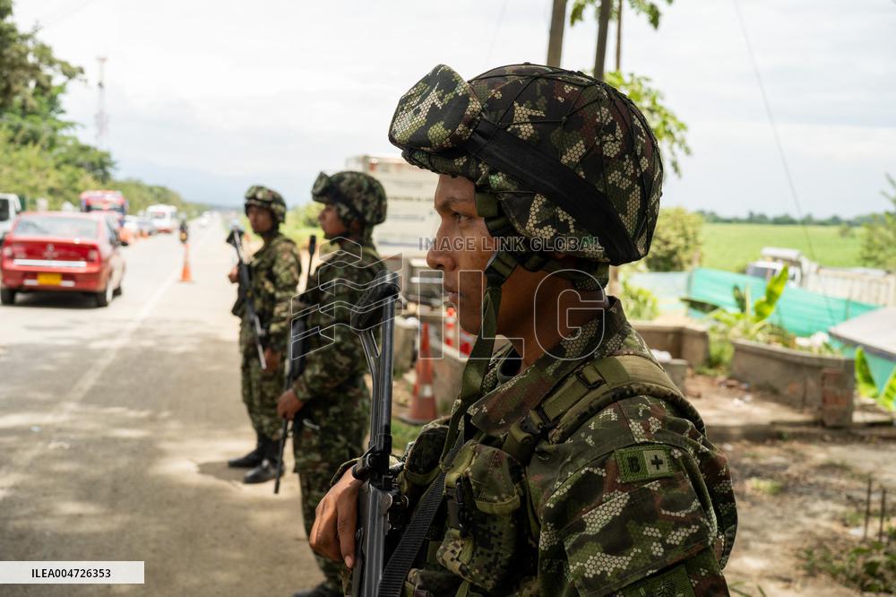 Colombian Military and Police join forces in the midst of attacks alleged to be from FARC-EP Dissident groups