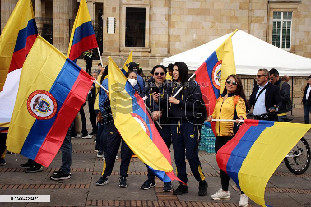 Athletes demonstrate Against Cut in the 2026 Budget of Colombia's Ministery of Sports