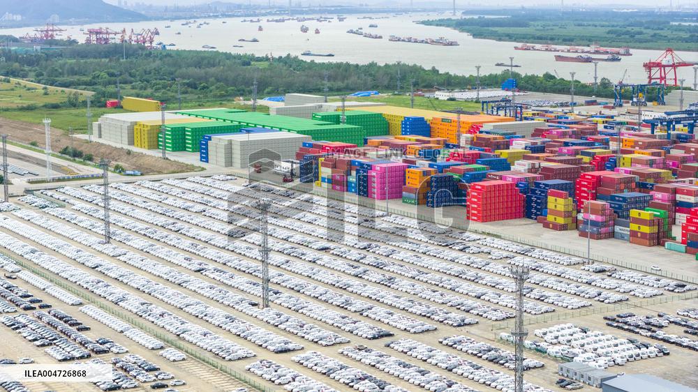 Nanjing Longtan Port Container Terminal Export