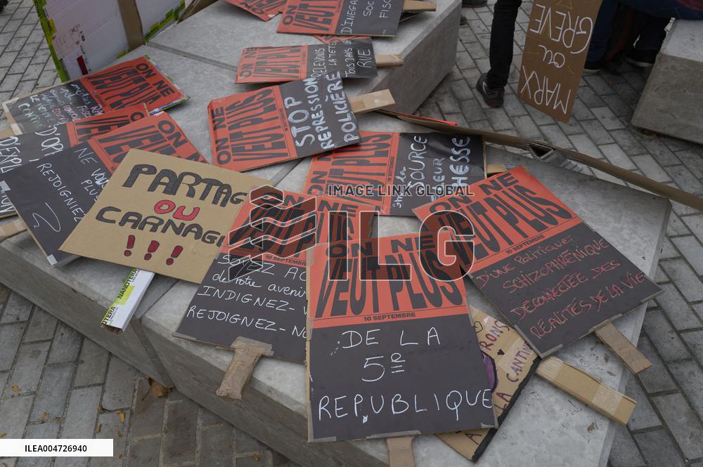 Demonstration Against France's National Budget - Bayonne