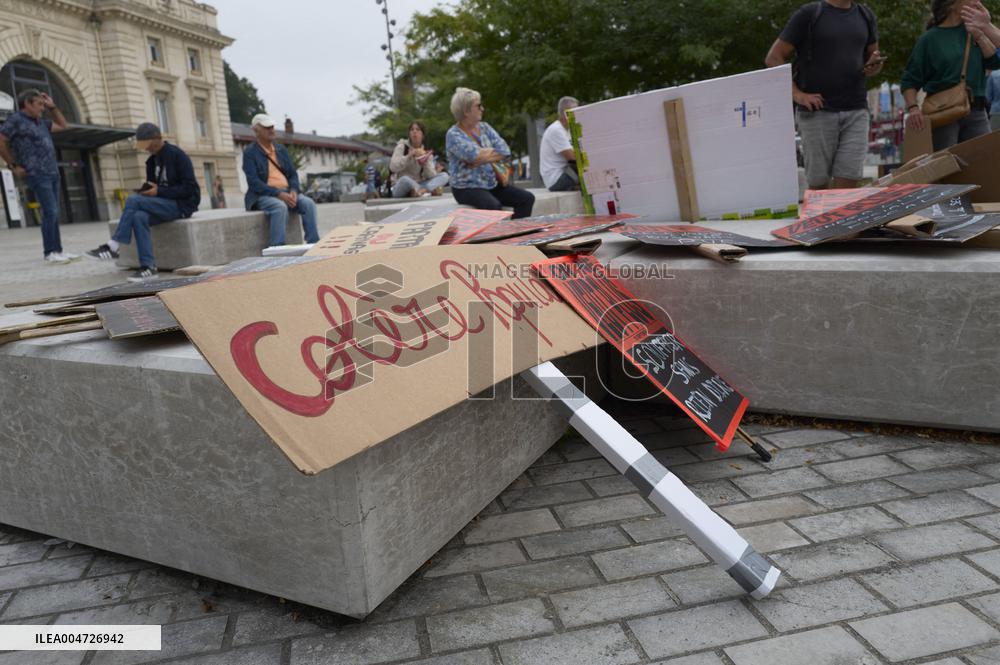 Demonstration Against France's National Budget - Bayonne