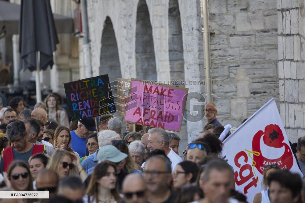 Demonstration Against France's National Budget - Bayonne