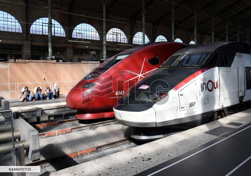 Transport Strike At Gare Du Nord Railway Station - Paris