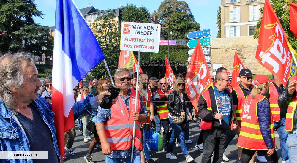 Nationwide Strikes Over Budget - Le Mans